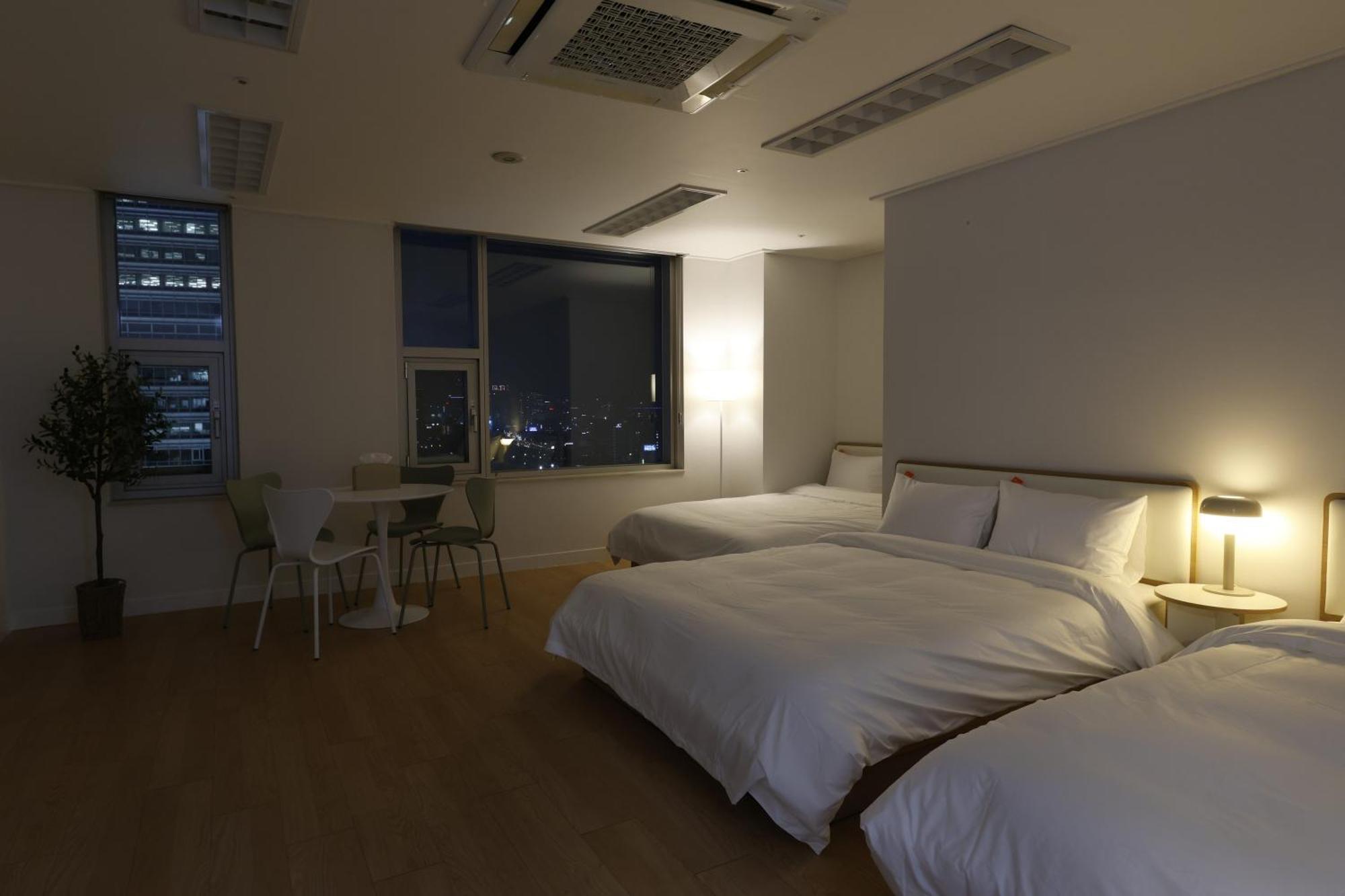 "Grand Opened" Maxtyle Guesthouse Dongdaemun Seoul Exterior photo