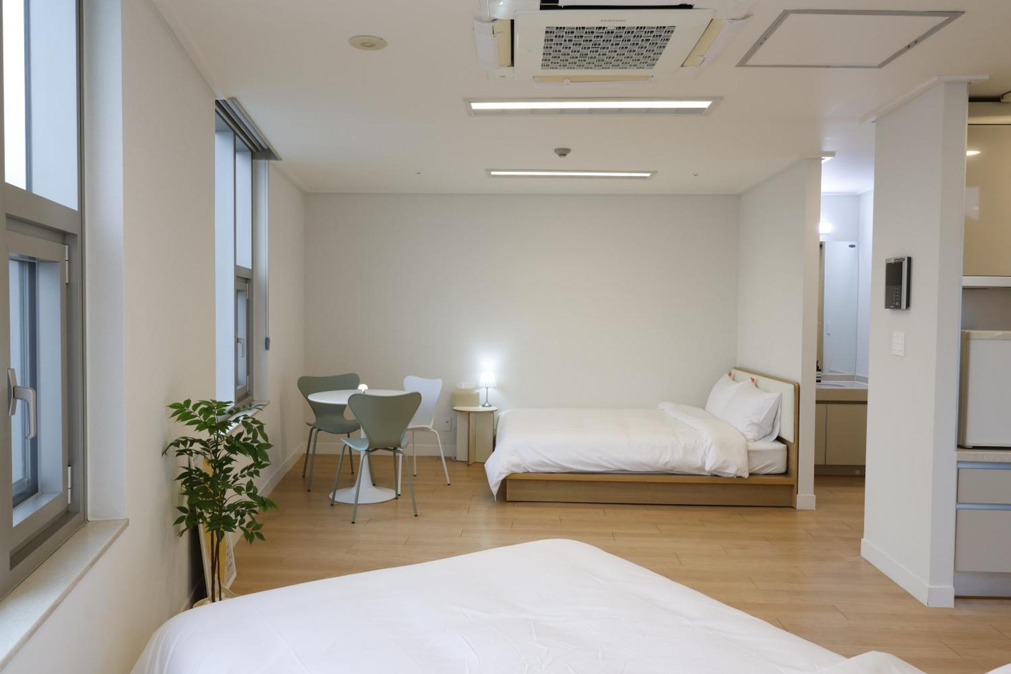 "Grand Opened" Maxtyle Guesthouse Dongdaemun Seoul Exterior photo